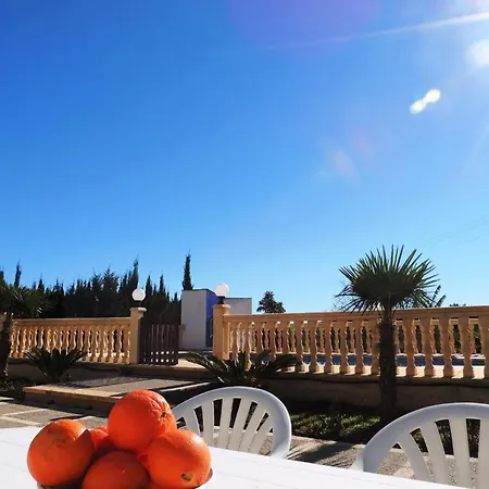 Holiday home Klimatisierte Seniola *